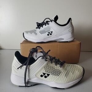 Yonex Power Cushion Sonicage 2 Wide Tennis Shoes Mens Size 8 White Sneakers